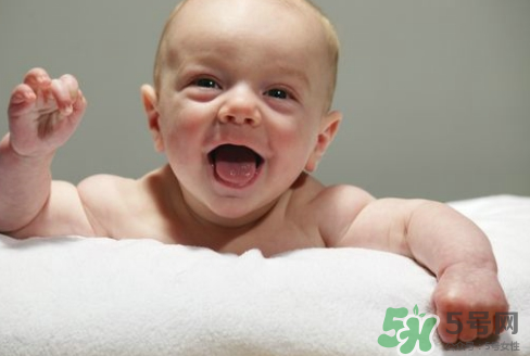 新生兒母乳喂養(yǎng)腹瀉需要換奶粉喂嗎？