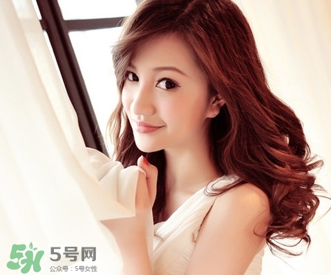 女生在男生面前哭說明什么?女生在你面前哭代表什么? 女生在男生面前哭說明什么?女生在你面前哭代表什么?