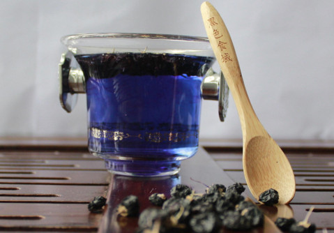 黑枸杞能和西洋參一起泡水喝嗎？黑枸杞和西洋參泡水喝的功效