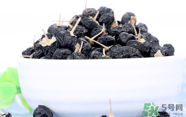 黑枸杞能和茶葉一起泡嗎？黑枸杞和什么一起泡好