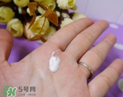 9wishes VB素顏霜怎么樣？9wishes VB爆水素顏霜怎么用