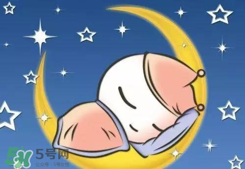 七月份可以開(kāi)窗睡覺(jué)嗎？夏天可以開(kāi)窗睡覺(jué)嗎？