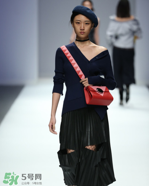 dissona迪桑娜2017秋冬新款包包怎么樣_好看嗎_款式有哪些？