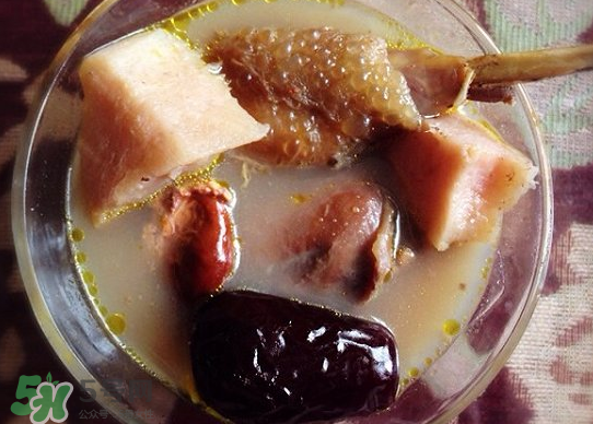 榴蓮殼煲雞湯殼能吃嗎？榴蓮殼煲雞湯殼好喝嗎？