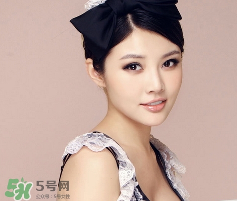 女生想你有什么表現(xiàn)?女生想一個(gè)人的表現(xiàn) 女生想你有什么表現(xiàn)?女生想一個(gè)人的表現(xiàn)