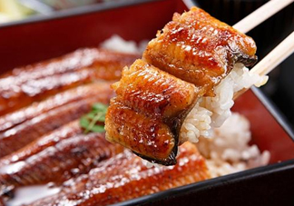 鰻魚飯日語怎么說？鰻魚飯是怎么做的