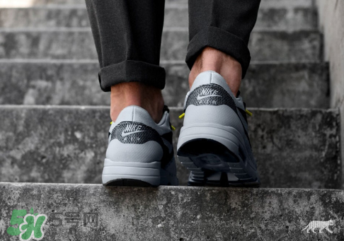 asphalt gold與耐克air max 1聯(lián)名多少錢？為什么這么貴？