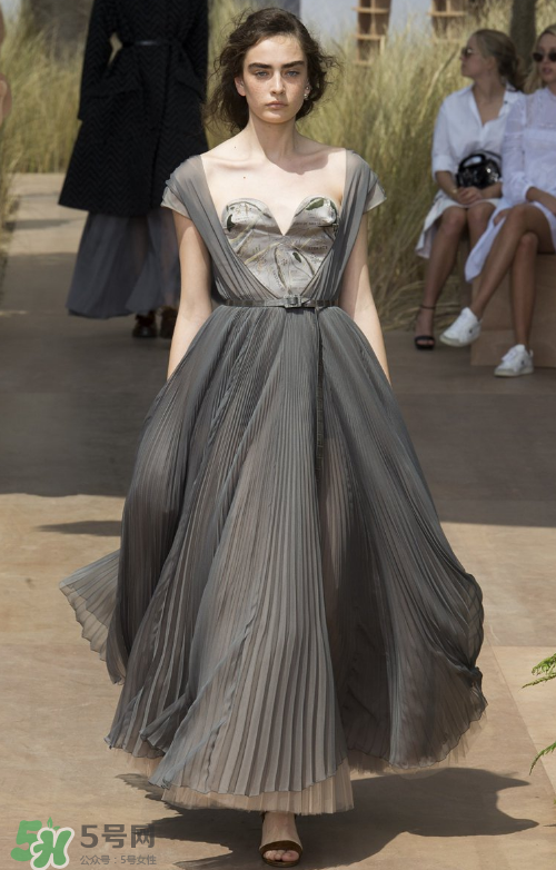 dior迪奧2017秋冬高定系列怎么樣_好看嗎_款式有哪些？