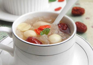 新鮮蓮子可以燉湯嗎？新鮮蓮子怎么煲湯？