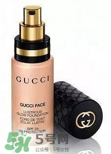 不掉皮不卡粉不暗沉的粉底液推薦 不掉皮不卡粉不暗沉的粉底液推薦