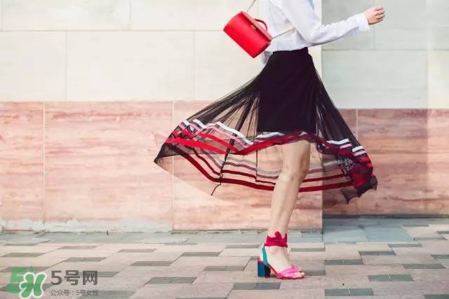 女生夏天穿什么衣服顯腿長 遮肉又顯腿長的搭配 女生夏天穿什么衣服顯腿長 遮肉又顯腿長的搭配