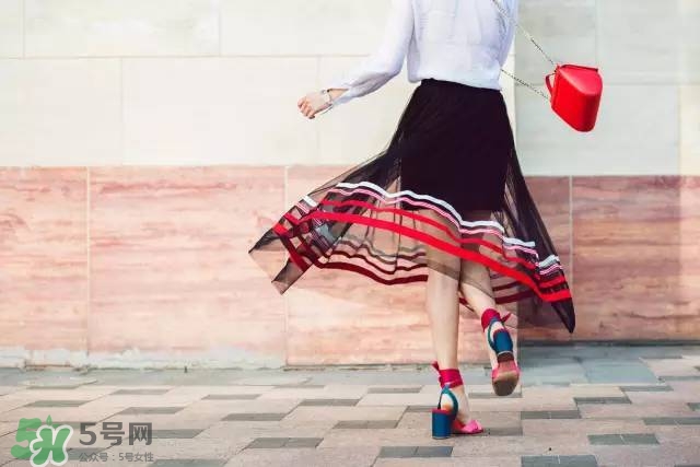 女生夏天穿什么衣服顯腿長 遮肉又顯腿長的搭配 女生夏天穿什么衣服顯腿長 遮肉又顯腿長的搭配