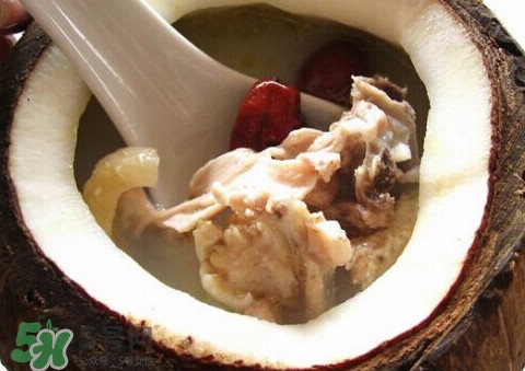 椰子雞屬于什么菜系？椰子雞要什么配料