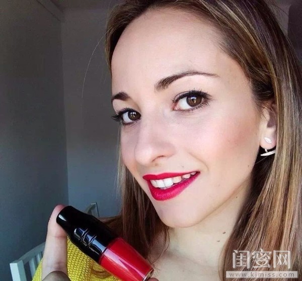 蘭蔻搖搖染唇液哪個(gè)顏色好看？蘭蔻搖搖染唇液色號(hào)試色