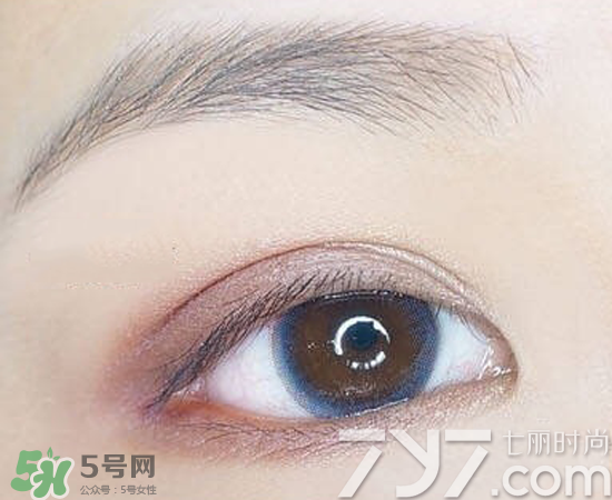 nars吉隆坡眼影怎么畫？nars吉隆坡雙色眼影畫法圖解