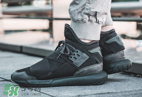 y-3 qasa high 2017上腳效果怎么樣？y-3跑鞋2017上腳好看嗎？