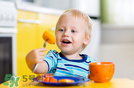 輔食添加過早的危害？為什么不能過早的添加輔食？