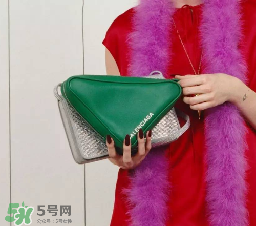 balenciaga三角形包包多少錢？巴黎世家三角包包專柜價(jià)格