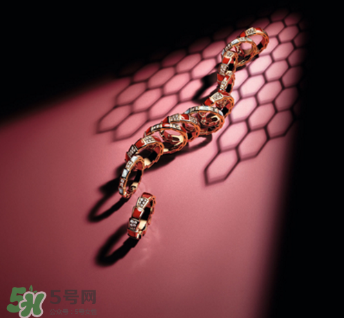 寶格麗靈蛇之戒多少錢？寶格麗蛇形戒指專柜價格