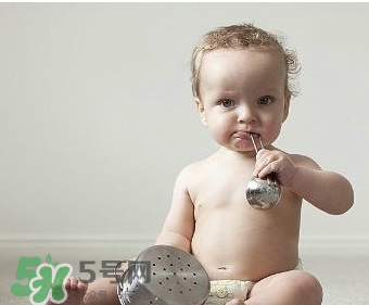 寶寶胎記多什么原因？寶寶胎記多是怎么回事？