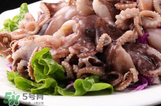 八爪魚頭里面的能吃嗎？八爪魚的墨汁可以吃嗎