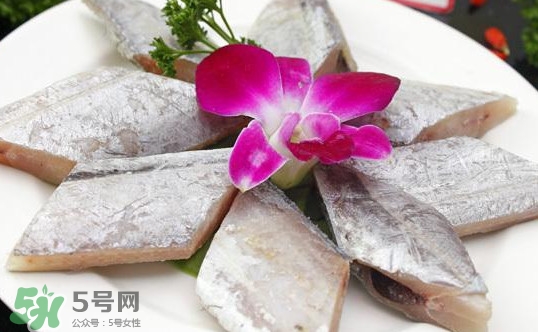 帶魚(yú)是咸的嗎？帶魚(yú)是無(wú)鱗魚(yú)嗎