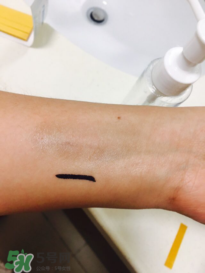 飄柔微米凈透系列綠色和紅色區(qū)別？飄柔微米凈透系列怎么用