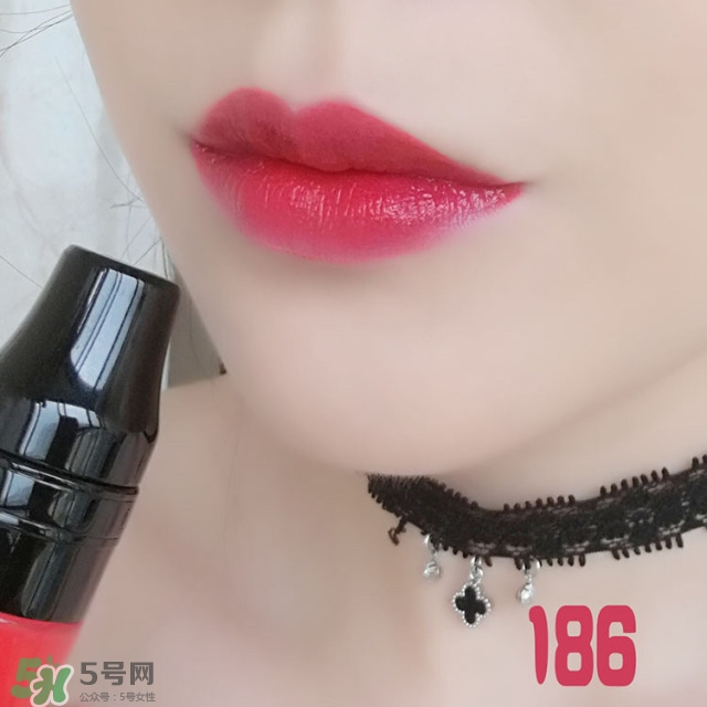 蘭蔻搖搖染唇液真假鑒別 蘭蔻搖搖染唇液真假對(duì)比 蘭蔻搖搖染唇液真假鑒別 蘭蔻搖搖染唇液真假對(duì)比