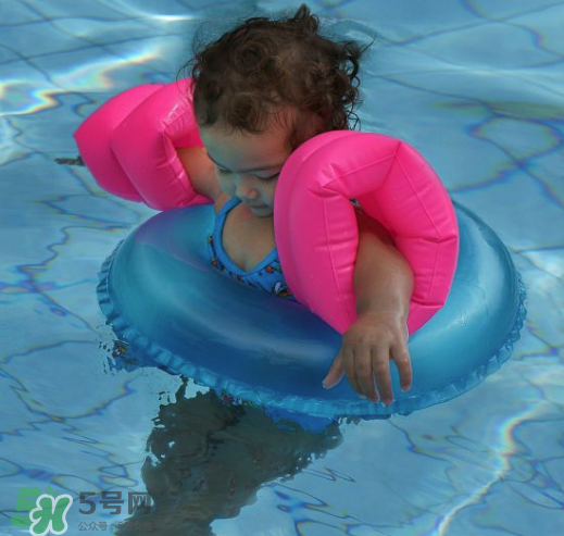 小孩玩水多久合適？小孩多久玩一次水好？