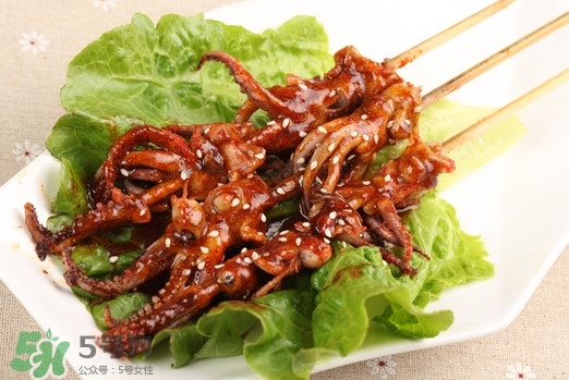 鐵板魷魚怎么做好吃？鐵板魷魚使用了什么香料