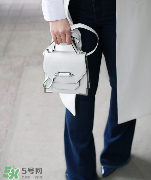 mackage箭頭包多少錢(qián)？mackage箭頭包價(jià)格