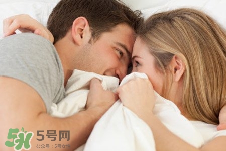 性生活后男人應(yīng)注意什么？性生活后男人吃什么好？