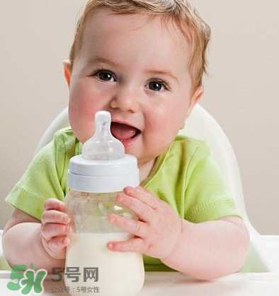 如何戒夜奶寶寶不痛苦？寶寶如何戒夜奶？