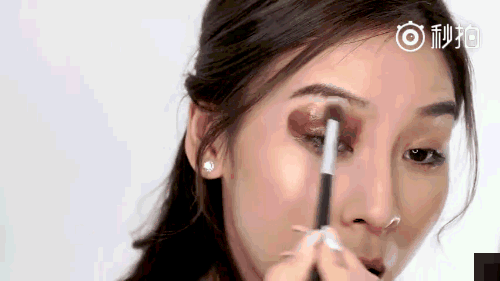 眼影貼怎么用？眼影貼使用方法