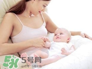 三伏天坐月子可以洗澡嗎？三伏天坐月子可以穿短袖嗎？