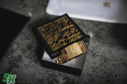 adidas crazy capsule套裝里面有哪些東西？