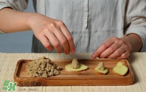 三伏貼和三伏灸哪個效果好？三伏貼和三伏灸對比