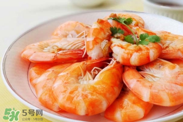 三伏貼可以吃蝦嗎？貼三伏貼可以吃龍蝦嗎？