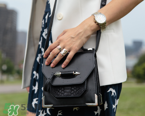 mackage是什么牌子_哪個(gè)國(guó)家的_什么檔次？