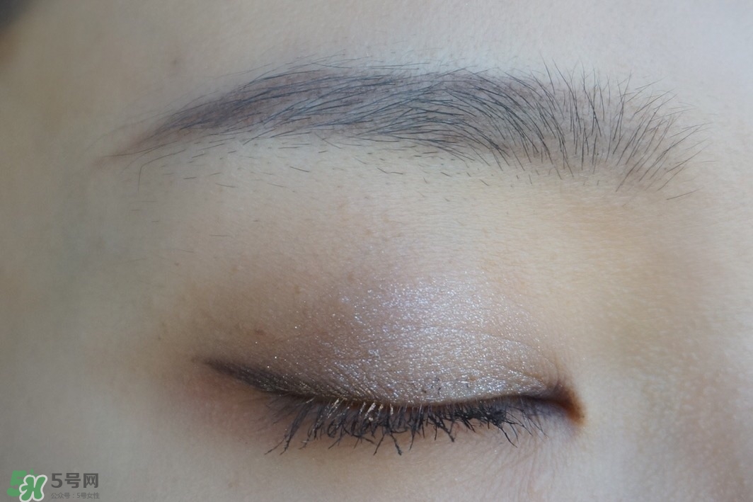 斬男眼影怎么畫 斬男單色眼影畫法 斬男眼影怎么畫 斬男單色眼影畫法