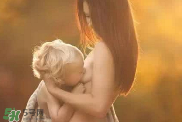 哺乳期可以貼三伏貼嗎？哺乳期貼三伏貼會影響寶寶嗎？