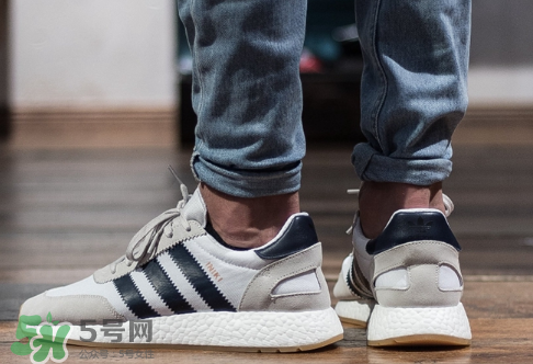 adidas iniki runner上腳效果怎么樣？阿迪達(dá)斯復(fù)古跑鞋好看嗎？