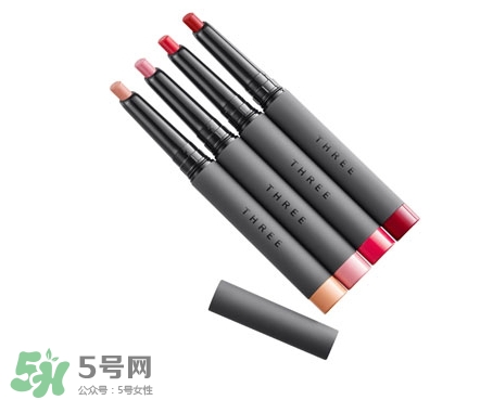 three愛無限唇彩筆色號(hào)_試色圖 three愛無限唇彩筆色號(hào)_試色圖