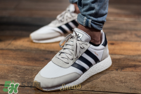 adidas iniki runner多少錢？阿迪達(dá)斯復(fù)古跑鞋專柜價(jià)格