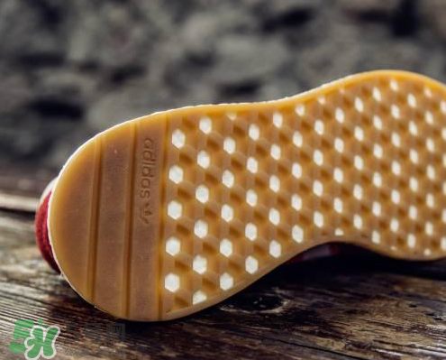 adidas iniki runner怎么樣？阿迪達斯iniki評測