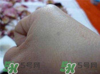 嘉媚樂粉紅雛菊清瀅潔面乳好不好?嘉媚樂粉紅雛菊清瀅潔面乳怎么樣? 嘉媚樂粉紅雛菊清瀅潔面乳好不好?嘉媚樂粉紅雛菊清瀅潔面乳怎么樣?