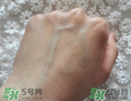 嘉媚樂(lè)雛菊保濕凝露好不好?嘉媚樂(lè)雛菊保濕凝露怎么樣? 嘉媚樂(lè)雛菊保濕凝露好不好?嘉媚樂(lè)雛菊保濕凝露怎么樣?