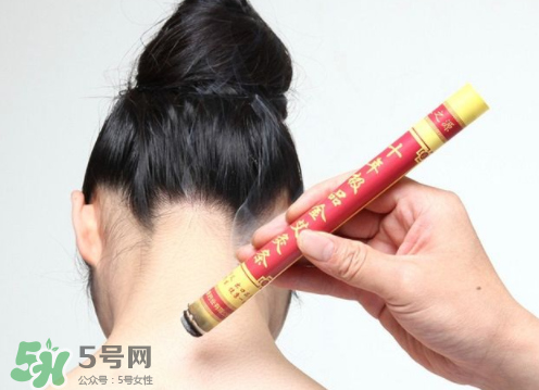 艾灸條和艾灸貼哪個好？艾灸好還是艾灸貼好？