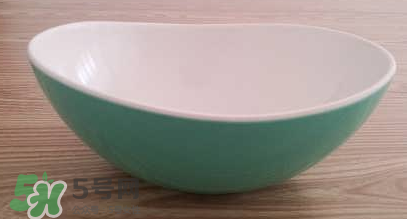 仿瓷碗和瓷碗的區(qū)別有哪些？仿瓷碗和瓷碗的不同