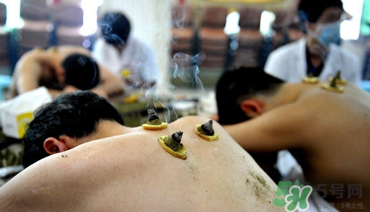 貼三伏灸癢是怎么回事？貼三伏灸癢怎么辦？